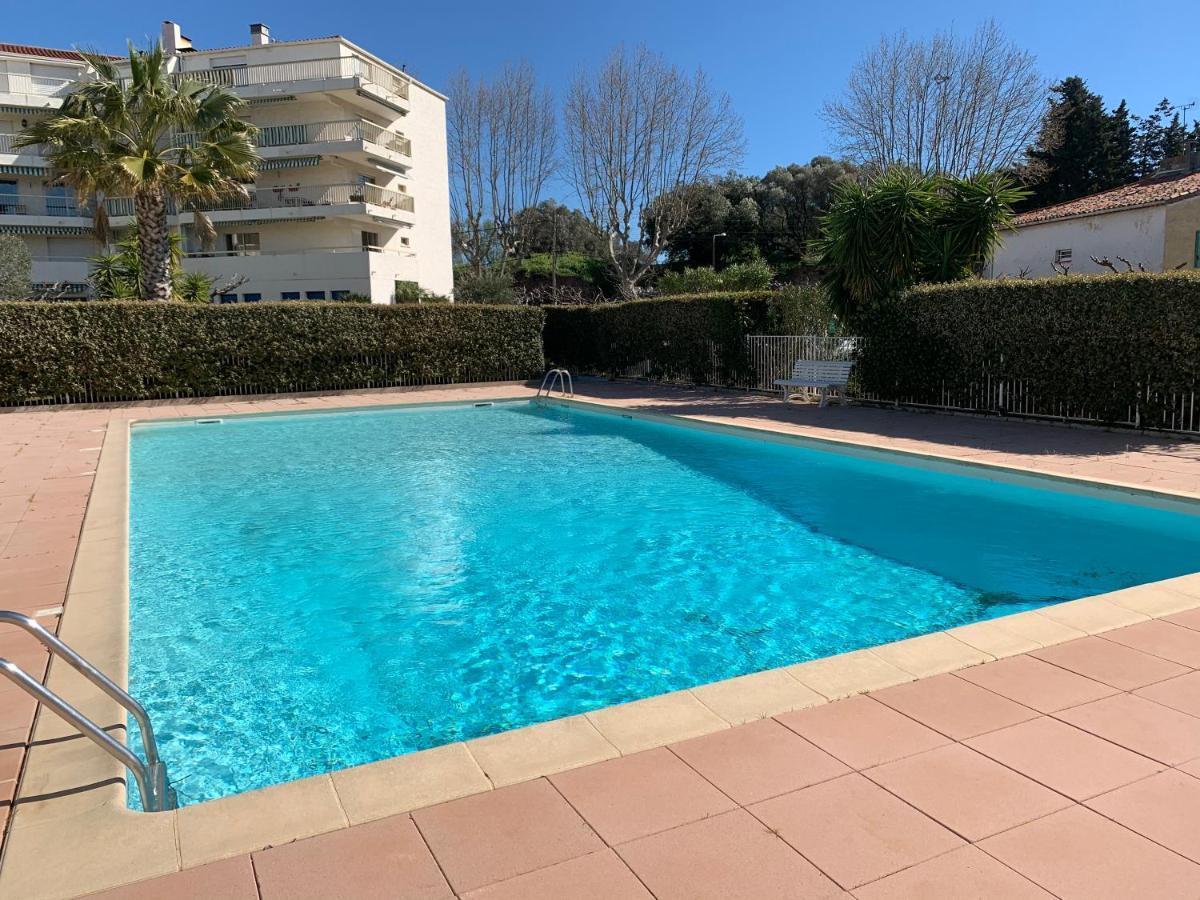 Studio De Standing Climatise, Avec Piscine, Proche De La Mer Fréjus 외부 사진